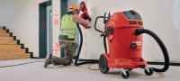 Ηλεκτρική σκούπα VC 60L-X κατηγορίας L Πανίσχυρη ηλεκτρική σκούπα για σύνδεση με ηλεκτρικά εργαλεία και καθαρισμό εργοταξίου (υγρό και στεγνό), με δοχείο 60 λίτρων Εφαρμογές 1