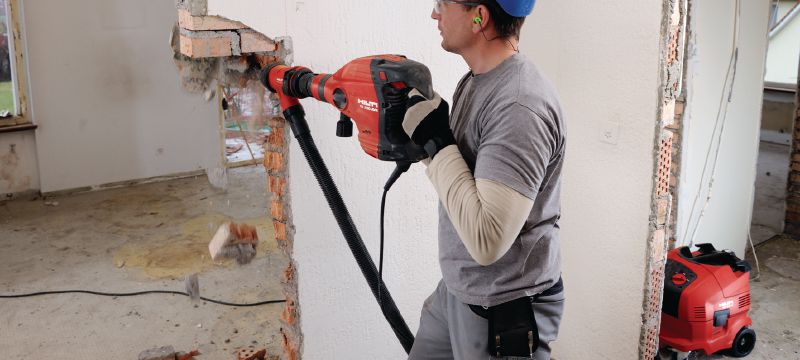 Σκαπτικό κατεδάφισης TE 700-AVR SDS-Max Ισχυρό σκαπτικό κατεδαφίσεων SDS Max (TE-Y) για καλέμισμα βαρέος τύπου σε σκυρόδεμα και τοιχοποιία, με ενεργή απορρόφηση κραδασμών (AVR) Εφαρμογές 1