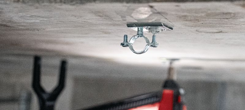Στερέωση σφηγκτήρων σωλήνων X-TH Στερέωση σφηγκτήρα σωλήνων με προεγκατεστημένο πείρο με σπείρωμα για στερεώσεις ελαφρού τύπου ηλεκτρολογικών/μηχανολογικών σε οροφές και χρήση με καρφιά σε σειρά Εφαρμογές 1