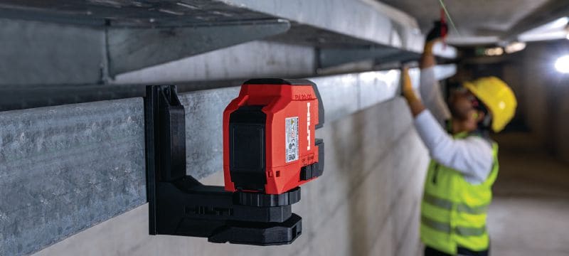 PM 20-CG Laser κατακορύφωσης και γραμμής Laser combi πράσινης δέσμης με 2 γραμμές και 4 σημεία για κατακορύφωση, οριζοντίωση, ευθυγράμμιση και ορθογωνισμό Εφαρμογές 1