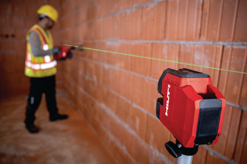 PM 20-CG Laser κατακορύφωσης και γραμμής Laser combi πράσινης δέσμης με 2 γραμμές και 4 σημεία για κατακορύφωση, οριζοντίωση, ευθυγράμμιση και ορθογωνισμό Εφαρμογές 1