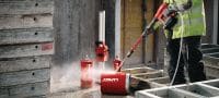 Καθαριστικό πίεσης μπαταρίας PC 2-22 Φορητό καθαριστικό πίεσης με 40 bar (580 PSI) πίεσης λειτουργίας, για ελαφριούς καθαρισμούς γύρω από τα εργοτάξια (πλατφόρμα μπαταριών Nuron) Εφαρμογές 2