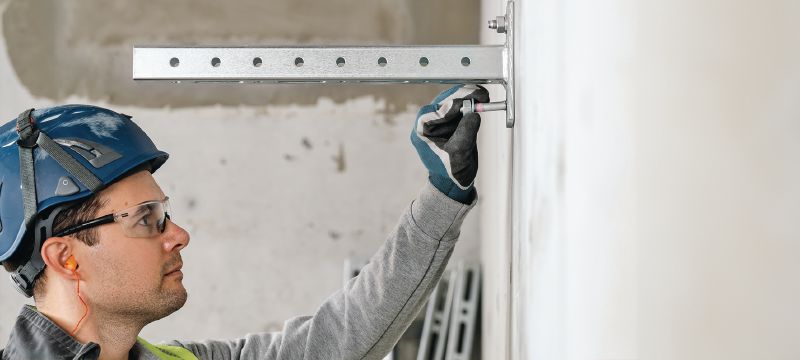 HST2-R V3 Σφηνωτό αγκύριο Σφηνωτό αγκύριο υψηλής απόδοσης (Μ8-Μ16) για στατικά και σεισμικά φορτία σε ρηγματωμένο σκυρόδεμα (ανοξείδωτος χάλυβας) Εφαρμογές 1