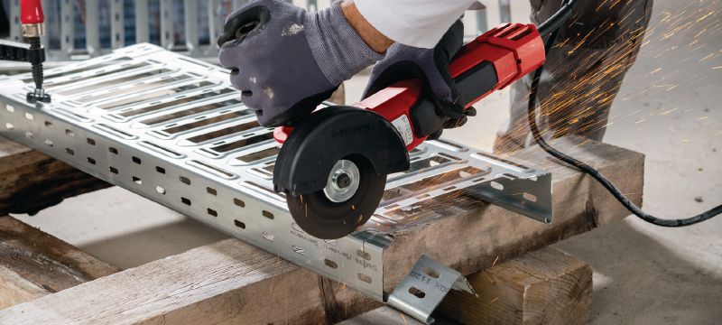 AG 150-20D Γωνιακός τροχός Γωνιακός τροχός 2000W χωρίς ψήκτρες με διακόπτη ελέγχου ασφαλείας για κοπή και λείανση σε μέταλλο, σκυρόδεμα και τοιχοποιία με δίσκους έως 150mm Εφαρμογές 1