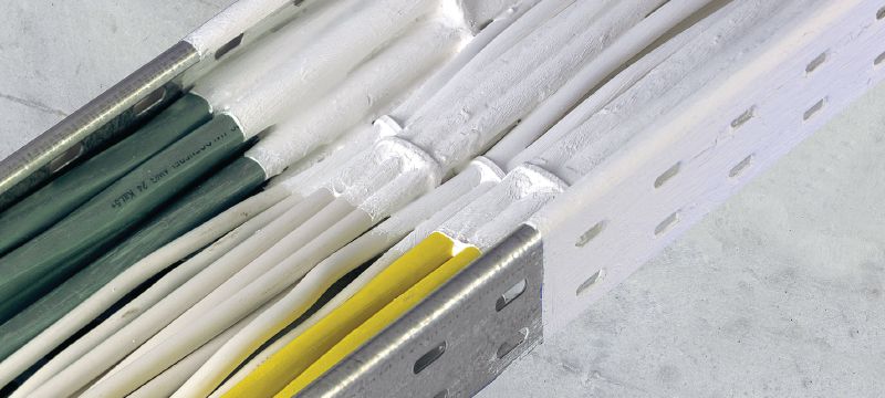 Πυροπροστατευτική βαφή καλωδίων CP 679A Plus Βαφή καλωδίων υψηλής απόδοσης – Το CP 679A Plus είναι μια αναλώσιμη πυροπροστατευτική βαφή που επιβραδύνει την εξάπλωση της φλόγας στα καλώδια, κατάλληλο για εσωτερική και εξωτερική χρήση Εφαρμογές 1